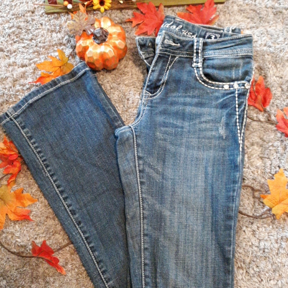 LA Idol Jean's